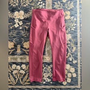 Lululemon Crop Legging with Side Pockets